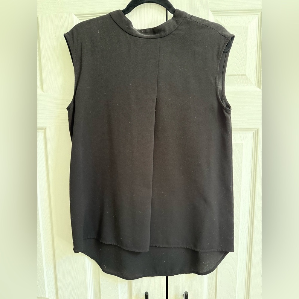 Vince Camuto Black Sleeveless Blouse